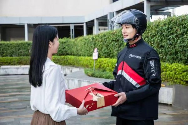 盈富忧配 跨年消费热，顺丰同城元旦全场景即配单量同比增长92%